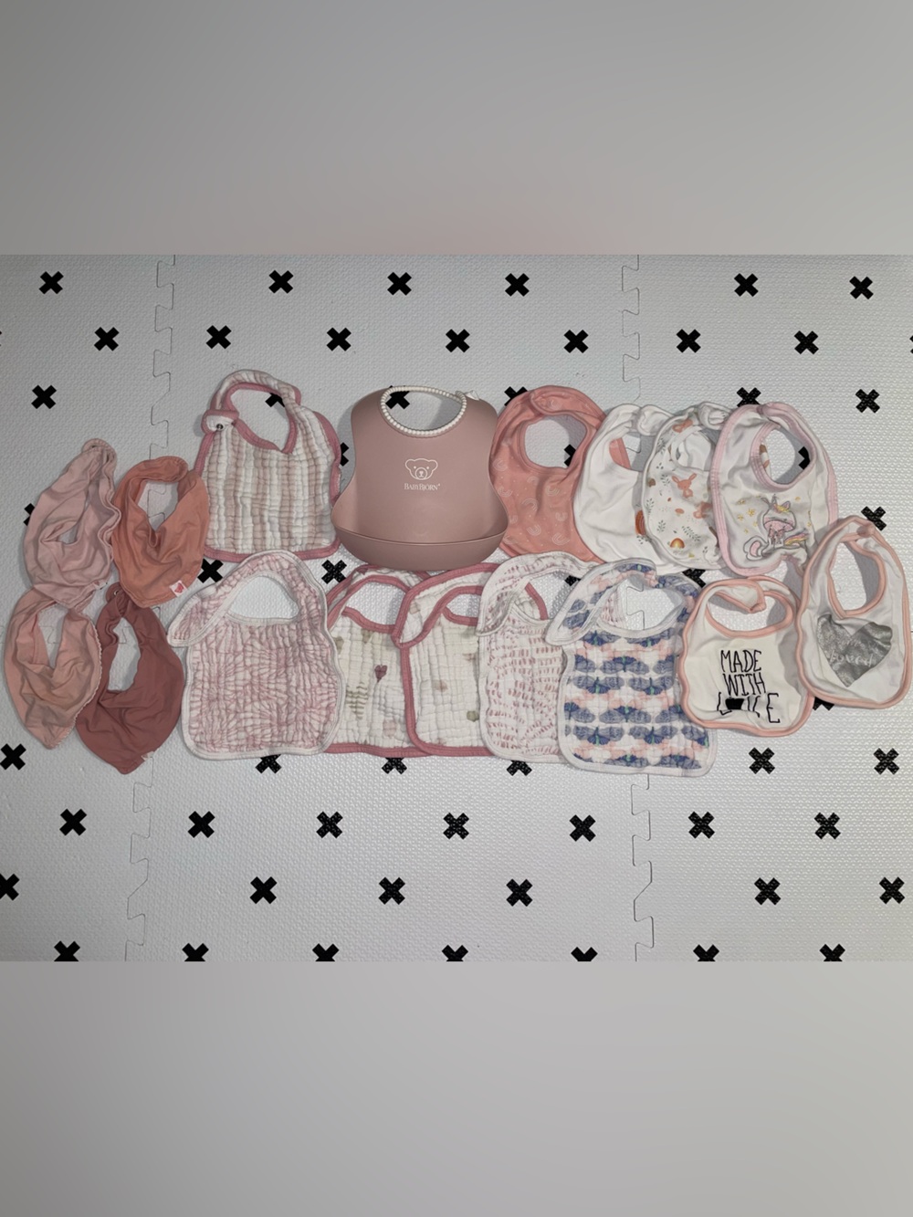Bib bundle